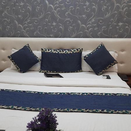 Hotel Ventures Inn Amritsar Bilik gambar