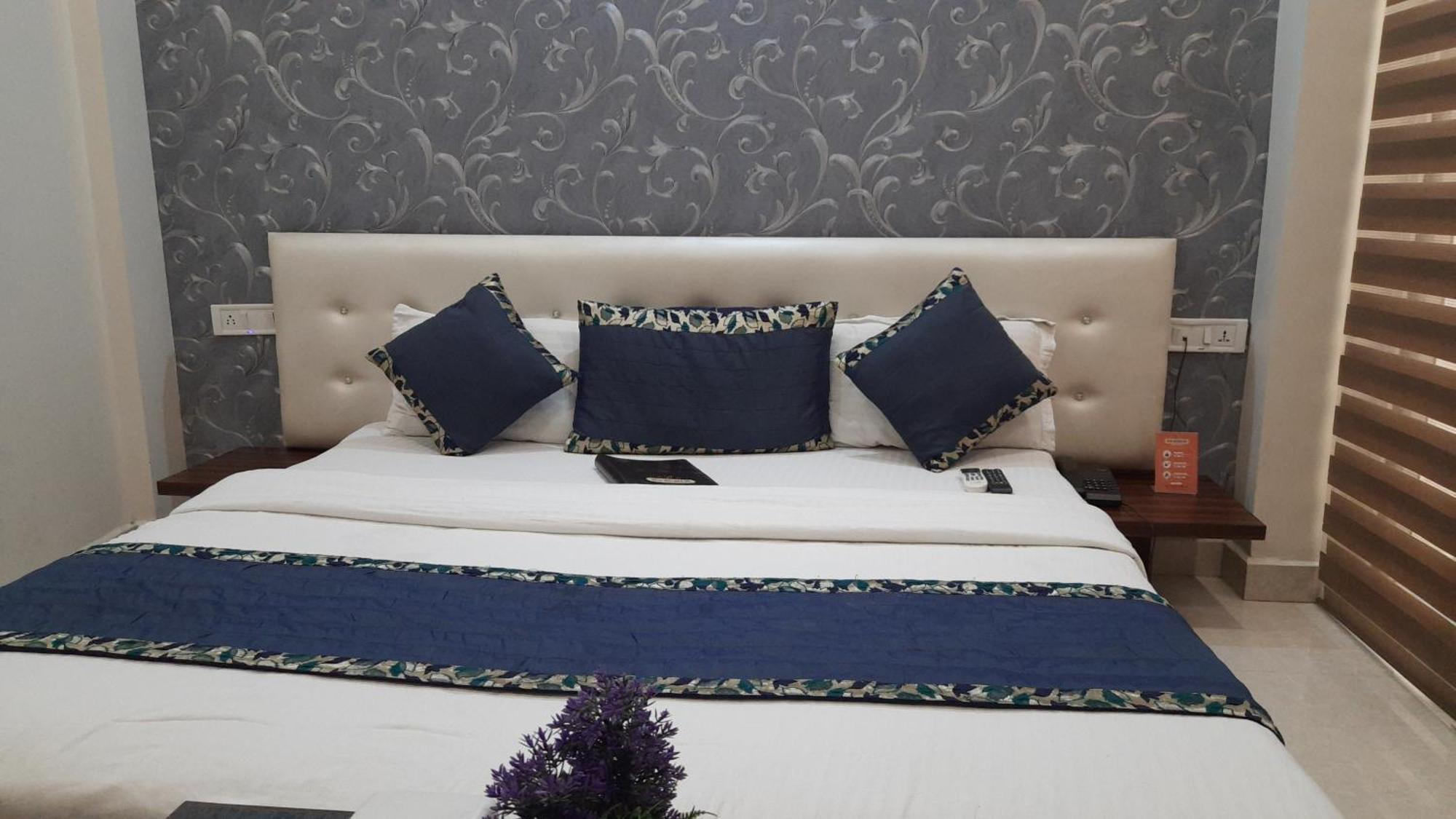 Hotel Ventures Inn Amritsar Bilik gambar